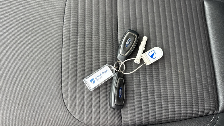 Ford Kuga 2.0 TDCi Titanium Edition 5dr 2WD Diesel Estate